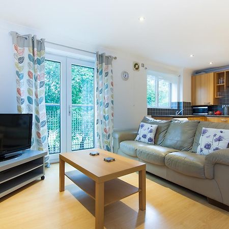 Апартаменты Rest & Recharge - Birley View Манчестер Экстерьер фото