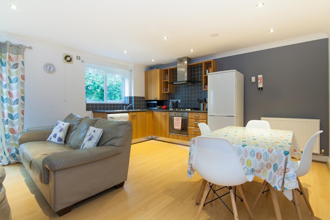 Апартаменты Rest & Recharge - Birley View Манчестер Экстерьер фото